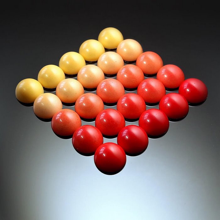TeamOneSue's tweet photo. Have you seen any #desserts quite like these? #architecturedesign  https://t.co/A6oyaBh7d7 https://t.co/Q2AXLNGUfo