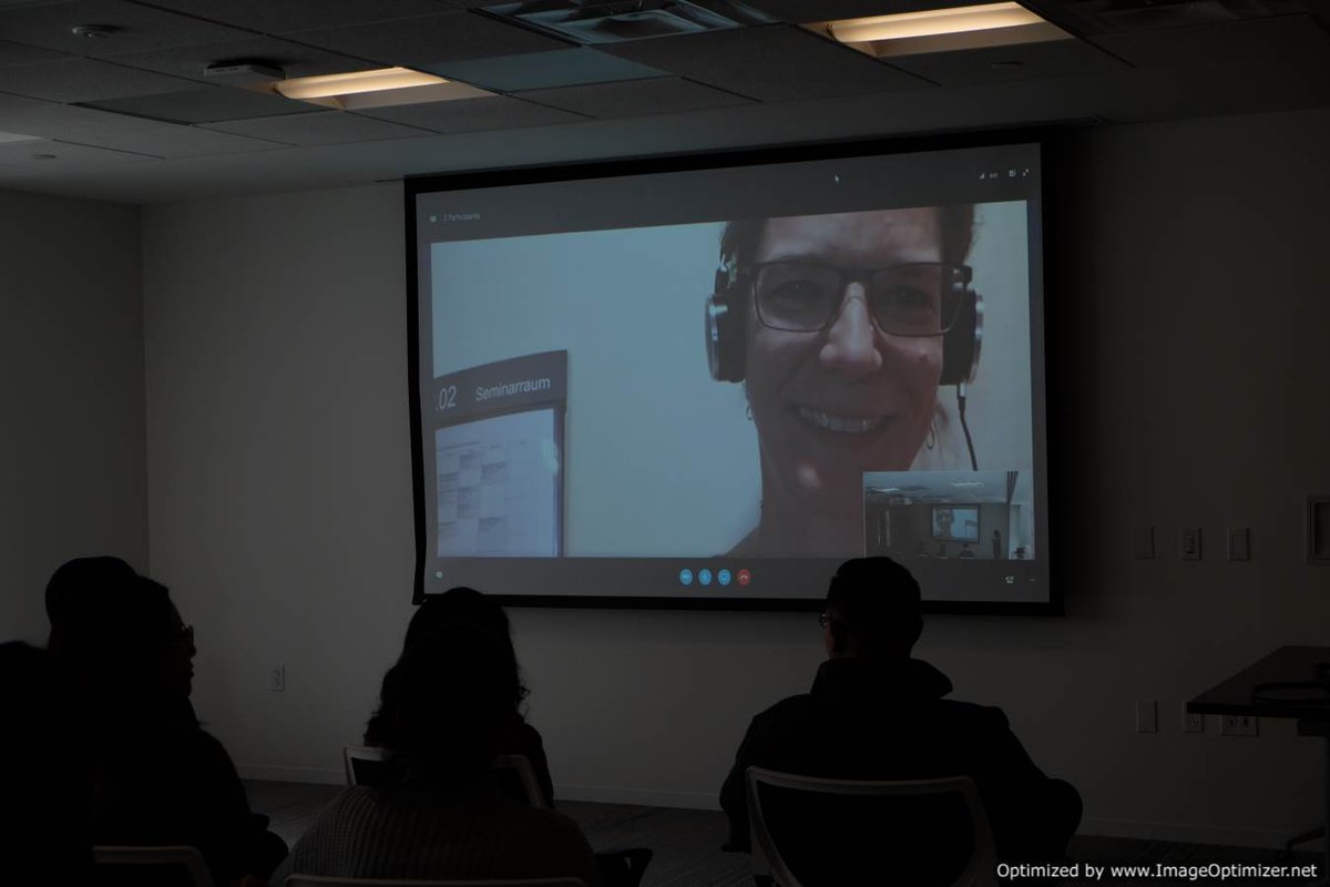 summitdistrict's tweet image. Frauke Kreuter (@fraukolos) Skypes into #DCdatafest @summitdistrict from @DataFestGermany #DF17DE