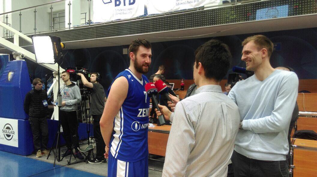 Повышенное внимание <a href="/MatchTV/">Матч ТВ</a> к <a href="/SKgetbuckets/">Sergey Karasev</a> 🤣 #ХимкиЗенит