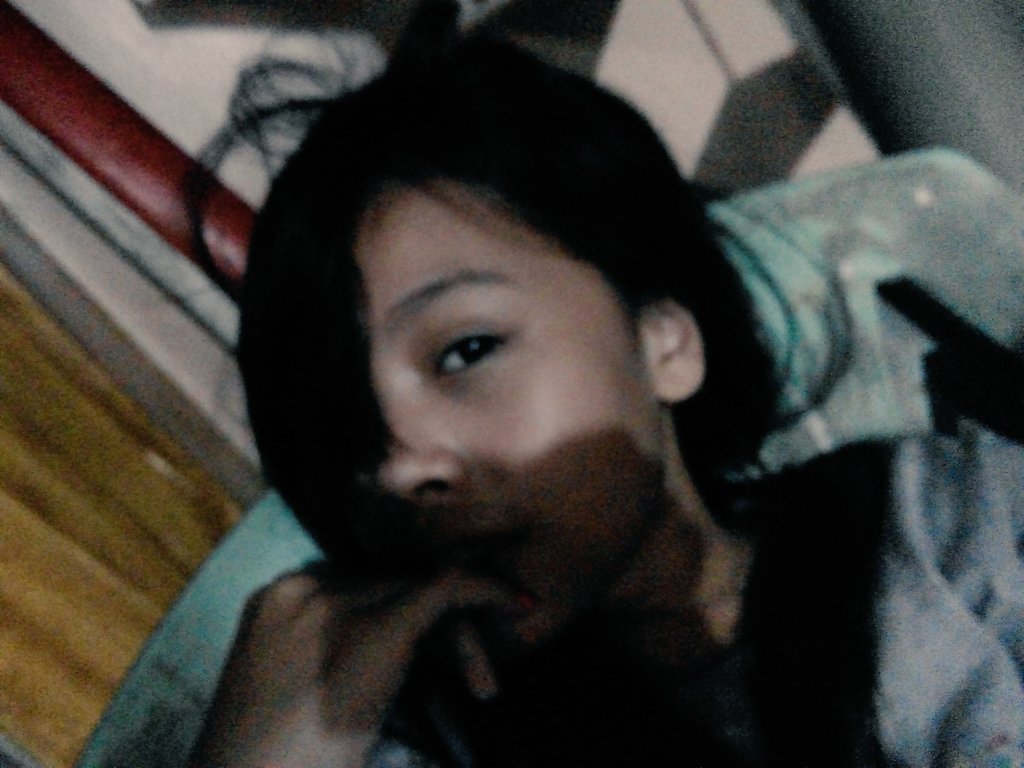 Lynwatsoni's tweet photo. Blurryyyy💖😍 https://t.co/0mHaMIUvzk