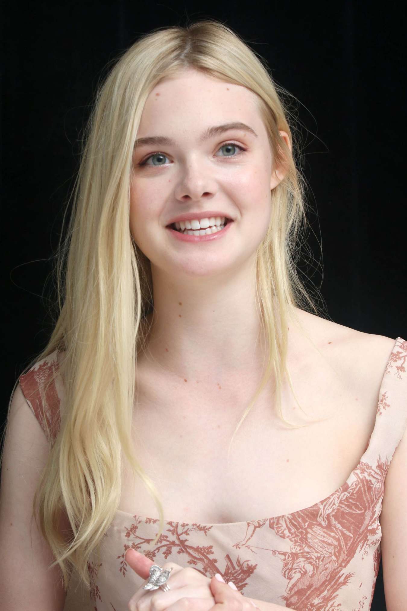 Happy Birthday to the talented and beautiful Elle Fanning. The young actress turns 19 today! 