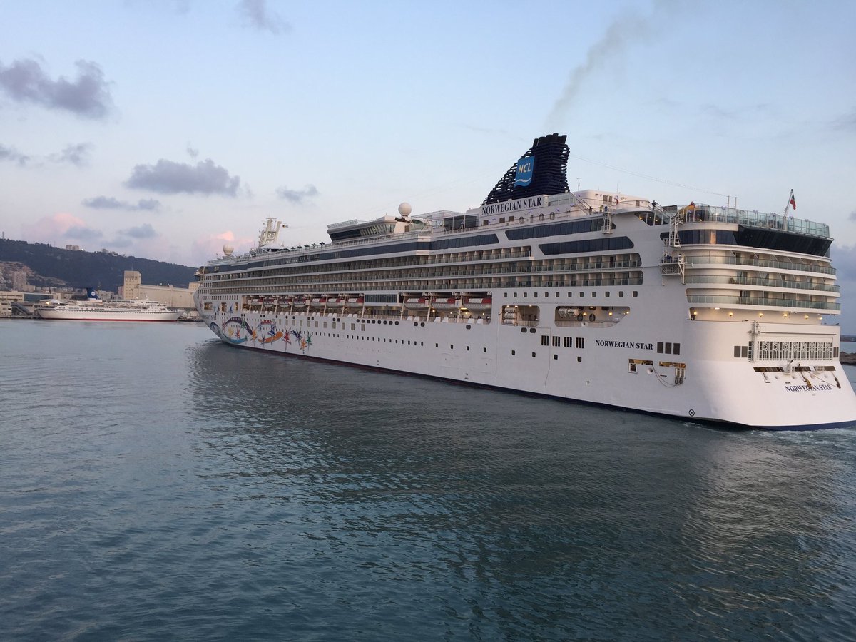 Cruise_Haifa's tweet photo. @CruiseNorwegian  #NorwegianStar enters Haifa Port today for a two day visit, just before #Passover Wish you a great stay at the #holyland https://t.co/3okCDxvgxq