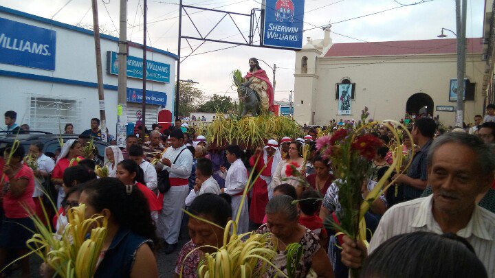 fer_navarijas's tweet photo. #ProcesiónDeDomingoDeRamos en #Chiquimula https://t.co/QFvbX7vtM3