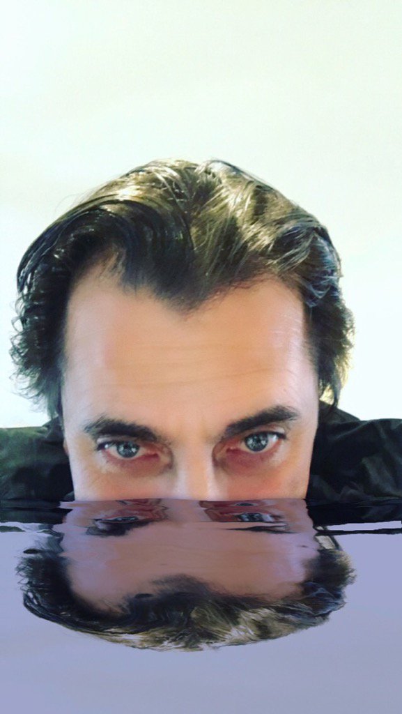 automythos's tweet image. 