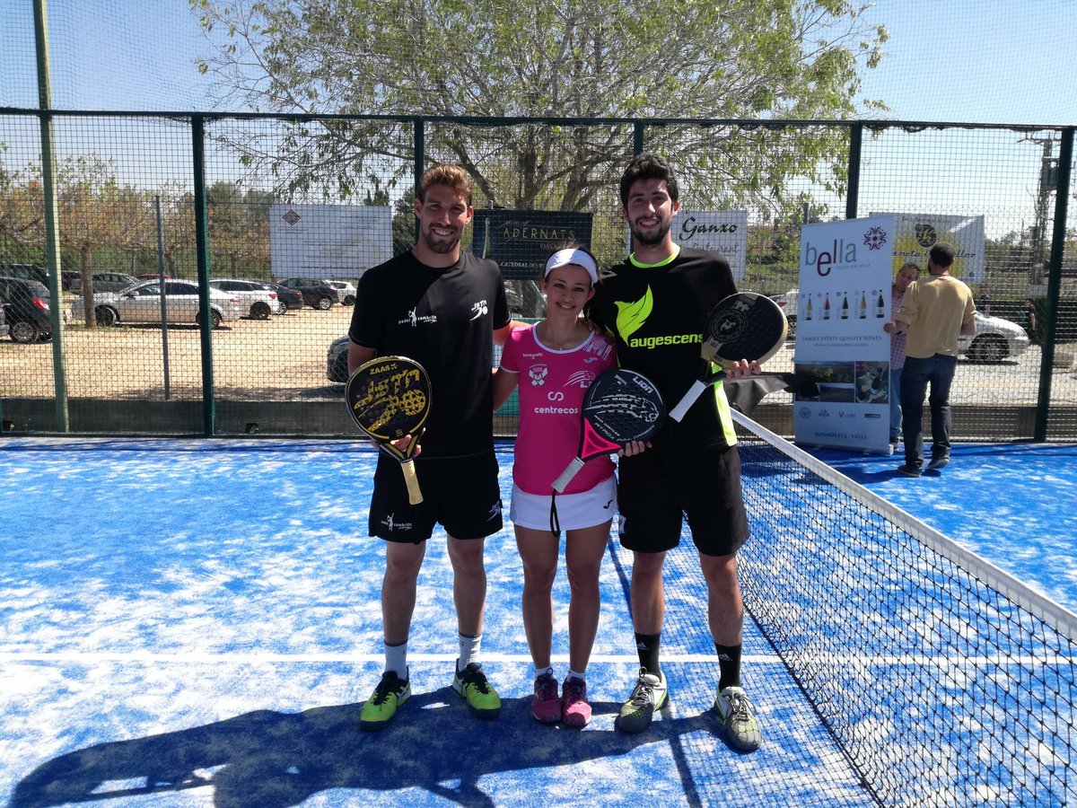 ¡¡Victoria!!!🏆🏆🏆
Fin de semana de 💯 con <a href="/evavives/">Eva Vives</a>  ganando el bronce ante Graciela Ferre-Aranxa Alejandre por 6/1 6/0. Gran Eviiiiita👏💪