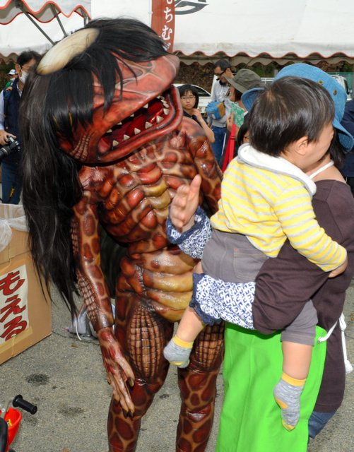 閲覧注意 兵庫県福崎町の かっぱカレー のprキャラ ガジロウ が怖すぎて大人でも泣き出すレベルだった メロン熊がカワイイと思うレベル Togetter