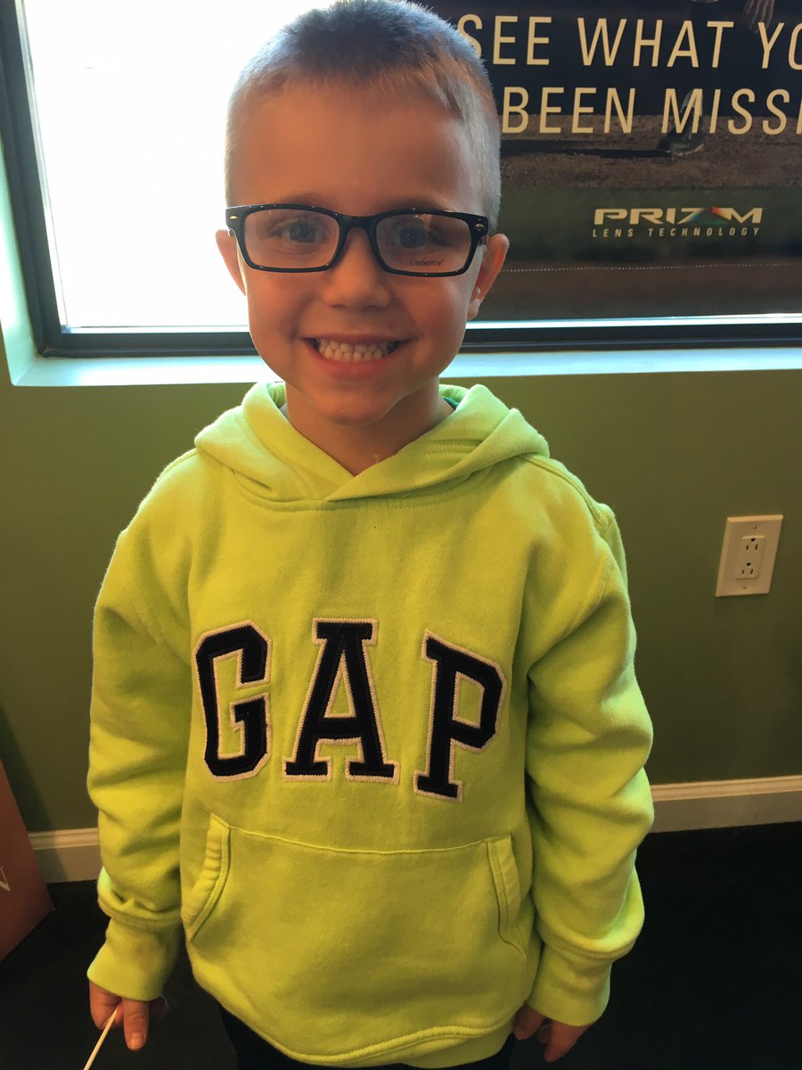 jackkelly3512's tweet photo. If you didn't think it was possible for me to be any cuter...look at me now!!!!! #newglasseswillbeblue #myjackiepoo https://t.co/0NufQvfzeT