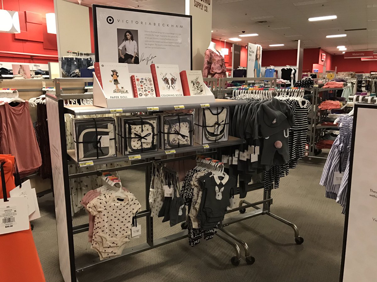 nsotiros's tweet photo. Spicing up life at 223! @victoriabeckham #VictoriaBeckhamxTarget ❤️️ https://t.co/Ys8NrR25rx
