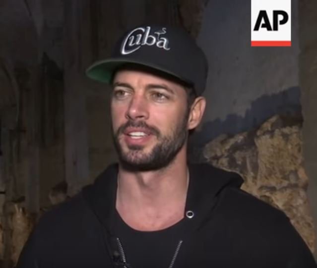 William Levy <a href="/willylevy29/">William Levy</a> and his family <a href="/Elygutierrez19/">Elizabeth Gutierrez</a> <a href="/Tophy19/">Christopher A. Levy</a> #Kailey visit The Tower of David via #AP Video  youtube.com/watch?v=LrVYpq…