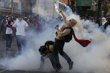 LxVen's tweet photo. No hay nada mas esencialmente liberal que la lucha en la calle por tu Vida, Libertad y… https://t.co/vQTheewaxO https://t.co/JAXtnvPb0z
