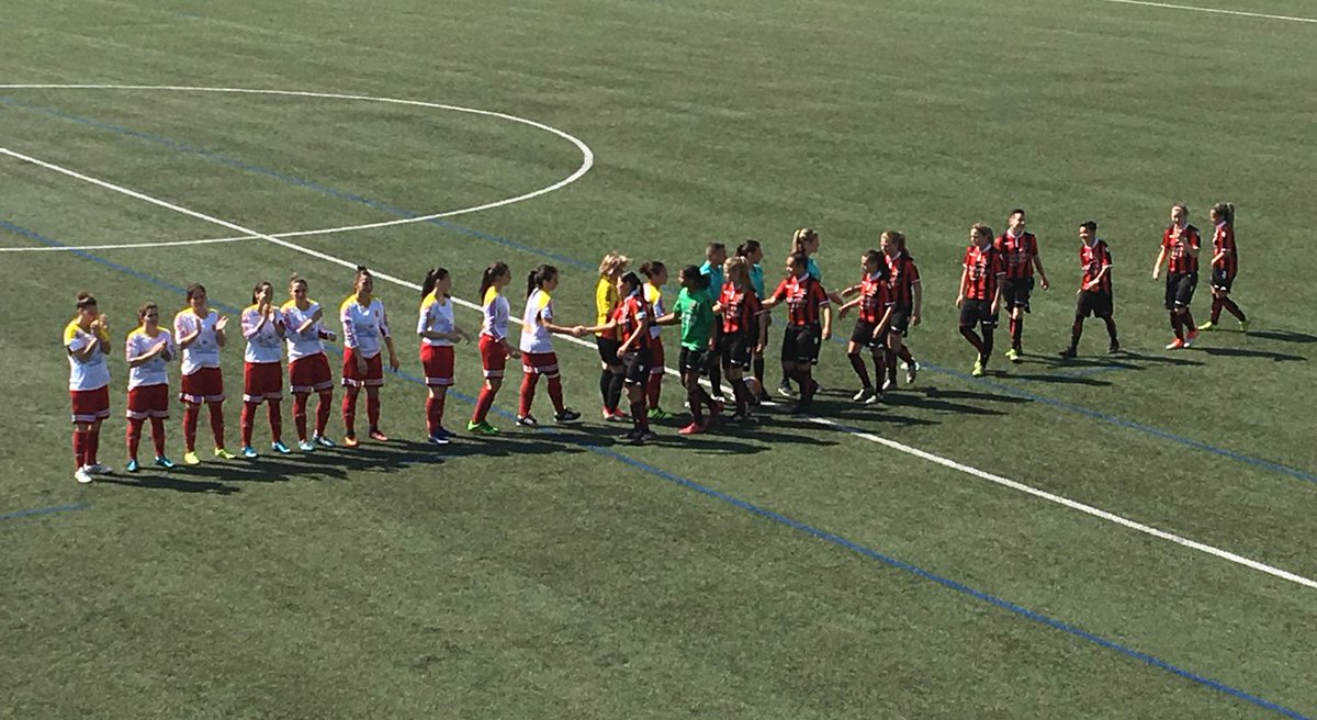 Actufoot_com's tweet photo. 🔴 C'est parti entre l'@ogcnice et le FC #Rousset #DHFem cc @lmedfoot https://t.co/LlbRzQsBm5