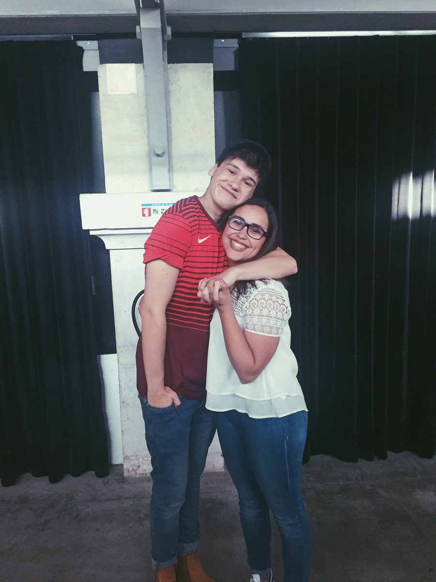 BESlDESHAWN's tweet photo. @PTSebOlzanski @hometoperrie @spaceshipmarais @HoldOnOlzanski @tenerifeseb ❤❤❤ @sebtsb https://t.co/OYTqp8T2Yk