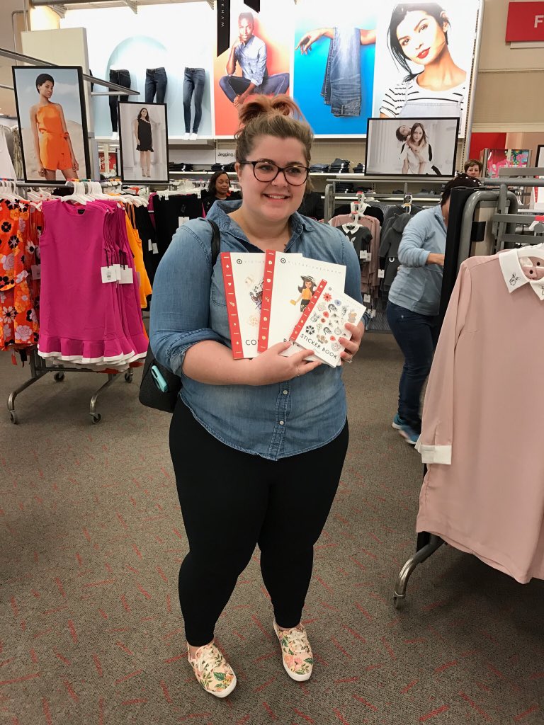 Special guest at T1917 today... the illustrator Jen Taylor!! <a href="/HeatherFanz/">Heather Fanz</a> <a href="/vanessa_b1917/">Vanessa Butler</a> @kelseym_target