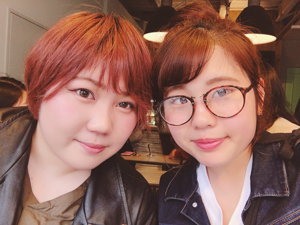 ___toychan's tweet photo. 2017.04.09

保育園からずっと可愛がってもらってるから 一緒におる安心感すごいな〜

プレゼントも嬉しかったし可愛かった 👠💄 ありがとう なっぴ🍦♡ https://t.co/1s2SMOJ4fy