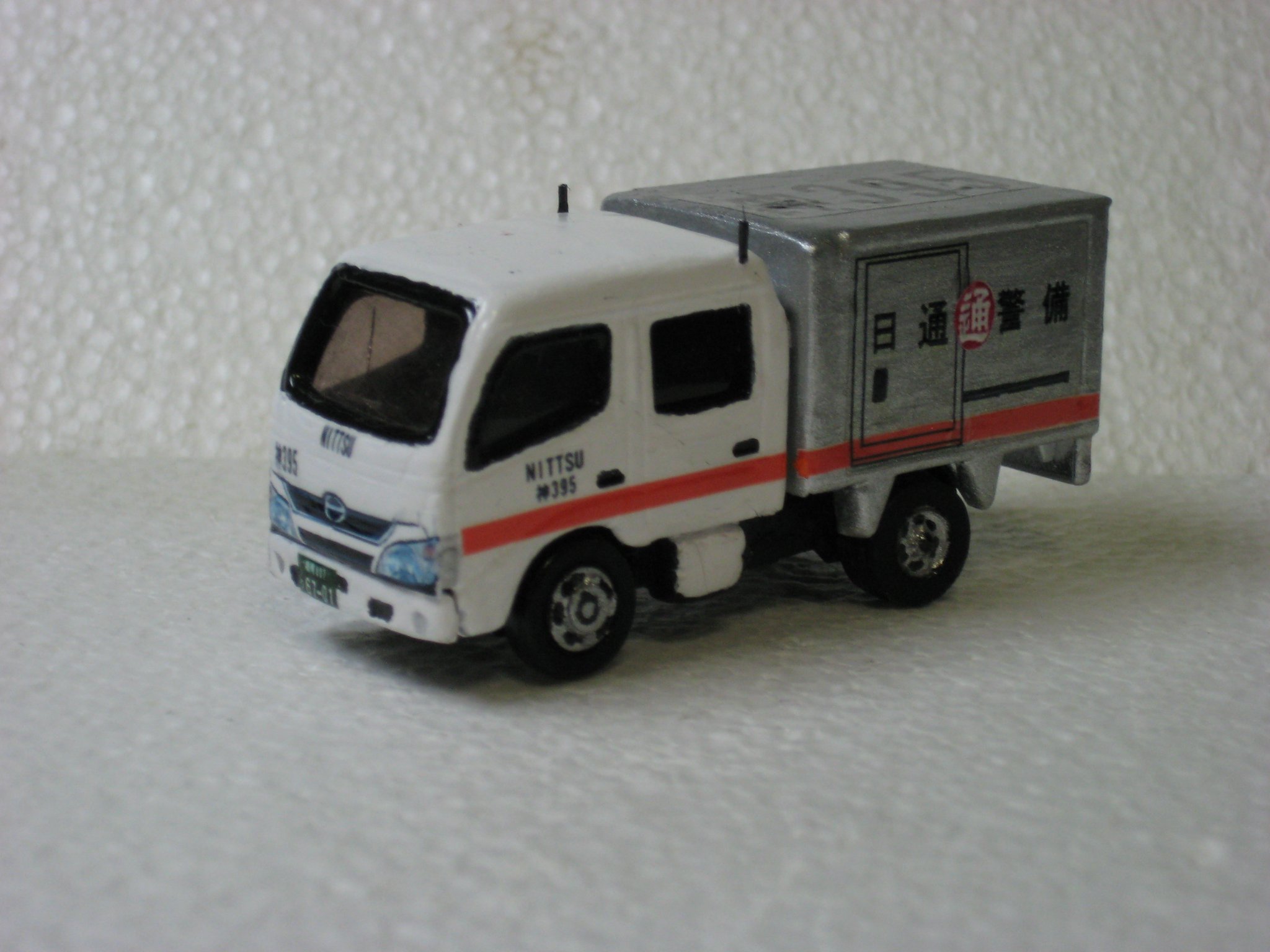 トミカ デコトラ　ダブルキャブ トミカ改造 デコトラ ダブルキャブ化 - メルカリ