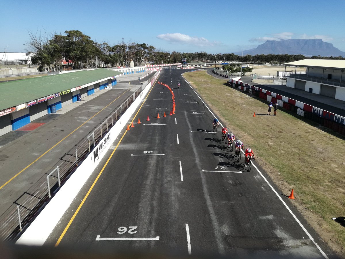 OutridersCycleClub tweet media