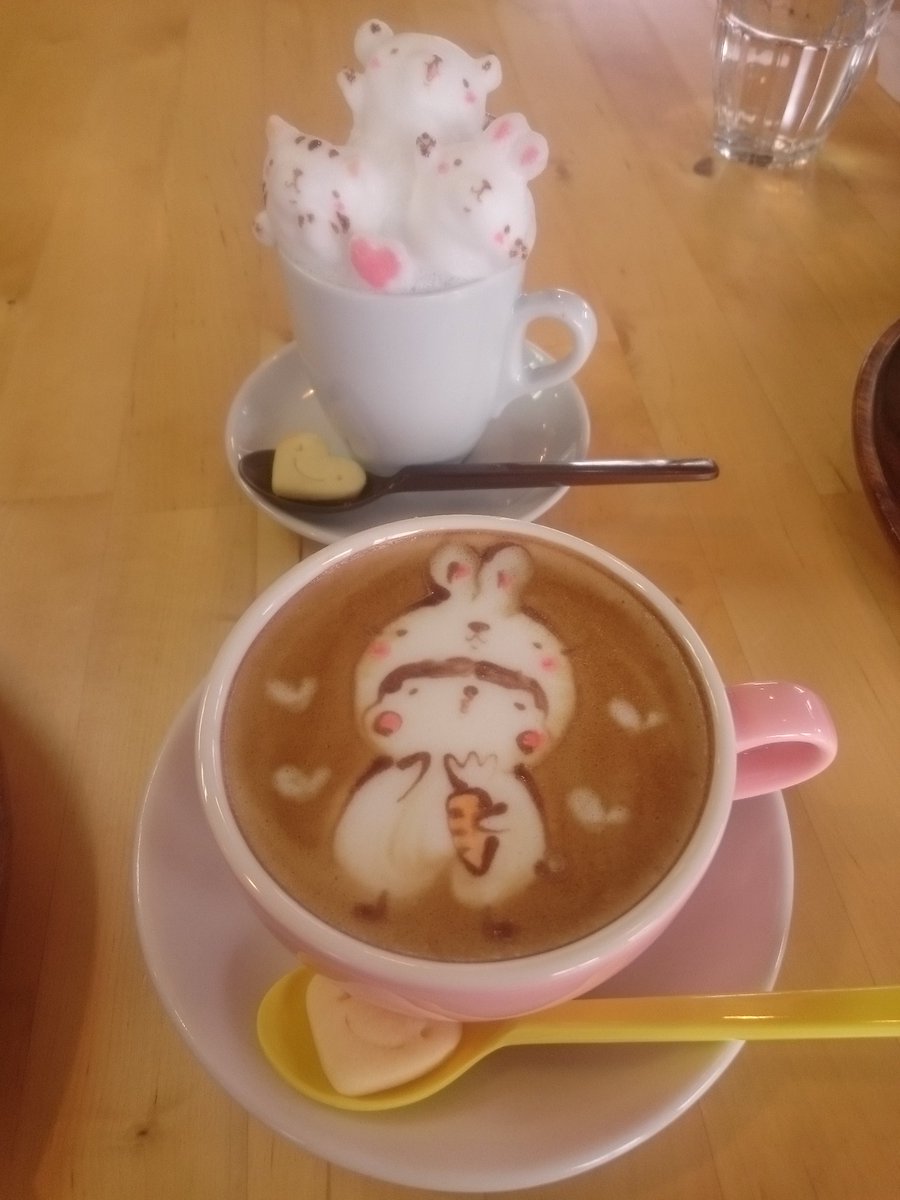 hadukiwakuwaku7's tweet photo. 友に誘われ、行ってきたo(´∀`)o
カフェアートもこもこ、とても可愛いぃぃ……(*´ч`*)まったりできる店内良きでした~!また行きます~!
#chocoTea https://t.co/i8ZxrdRUKW