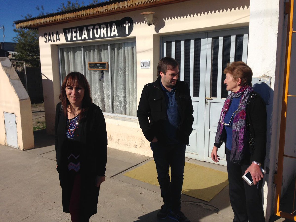 MatiasKalmus's tweet photo. Visita a los intendentes de Piedra Buena y Pto. Santa Cruz ofreciendo nuestros servicios, recorrido x delegaciones y salas velatorias #ISPRO https://t.co/oNgQTy9vh0