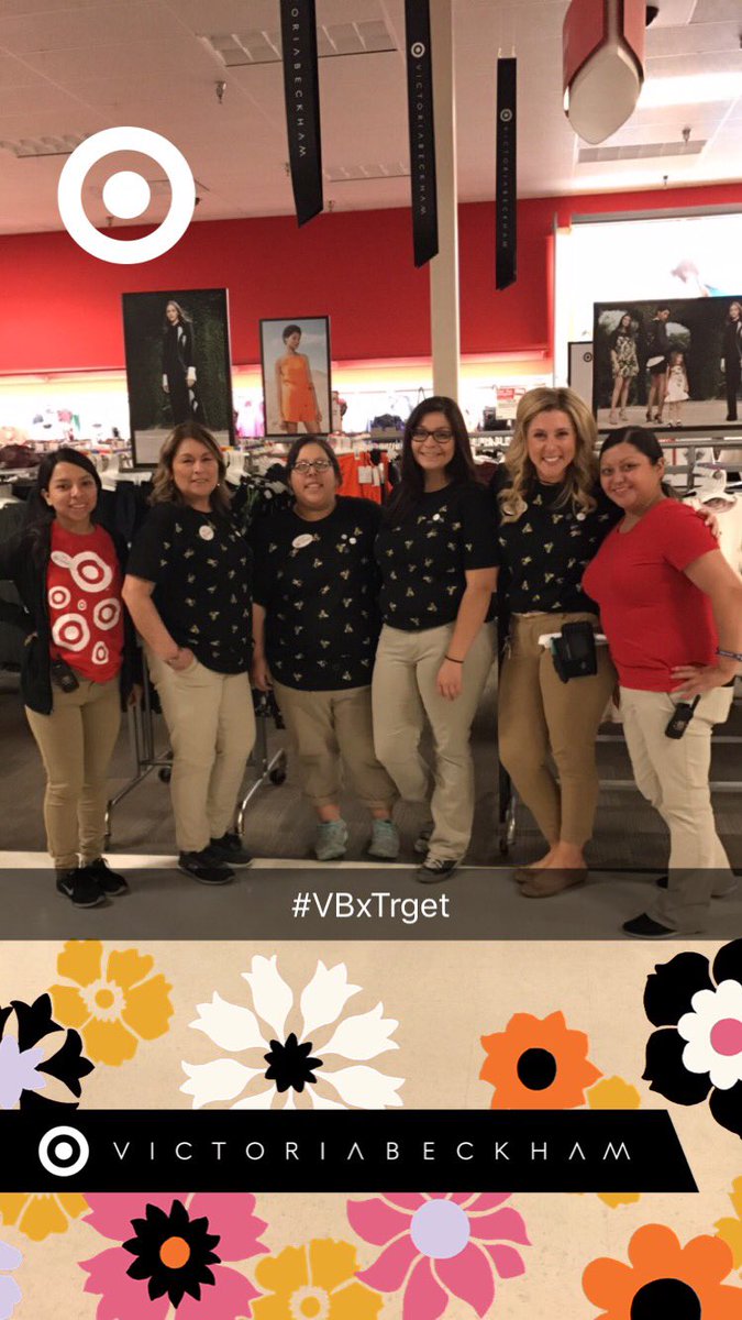 #T614 team is ready to style and spice up our guests life with #VBxTarget 💗@tracyacurry1 @drew_arrington  <a href="/angel_yanke/">Angel</a>
