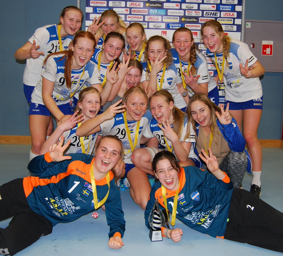Vi gratulerar IK Baltichov F02 till seger 17-12 över Önnereds HK 2 i Irsta Blixten 2017. irstablixten.cups.nu/2017/ik-baltic… #irstablixten #handboll