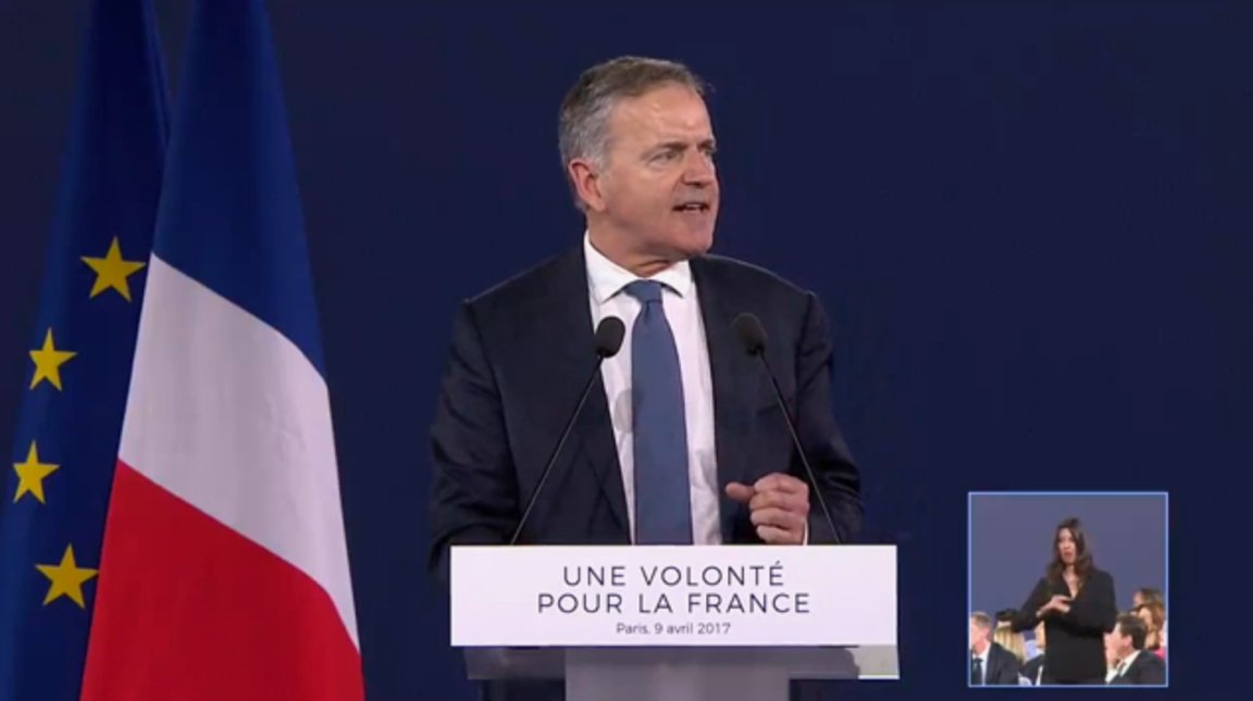 AvecRetailleau_'s tweet photo. "Les centristes sont derrière @FrancoisFillon : tu as l'alliance de la droite et du centre !" @fzocchetto #FillonParis https://t.co/1qm94XRmgr