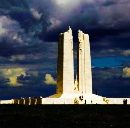 BorisAtamanenko's tweet photo. Pte James Robert Chettleborough fought at Vimy Ridge. Wounded at Arras, France on May 11, 1918. https://t.co/70xAt5Ne4X