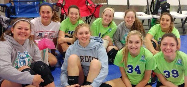 bond_toni's tweet photo. Keep watching the Munciana Bulldogs 32-2 current record
#regionalsteamscankickass2
#definedbyactions #teamworkmakesthedreamwork https://t.co/iGOnGRGX7Z