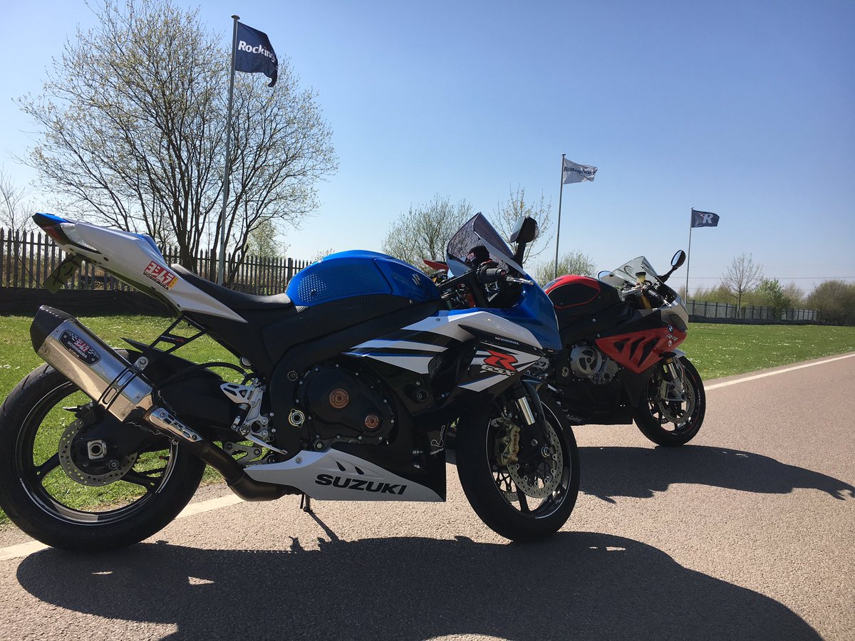 fman256's tweet image. #rideout @RockinghamSpeed @RutlandWaterNR with @DsSchofield @kirtus87 #scorchio #suzuki