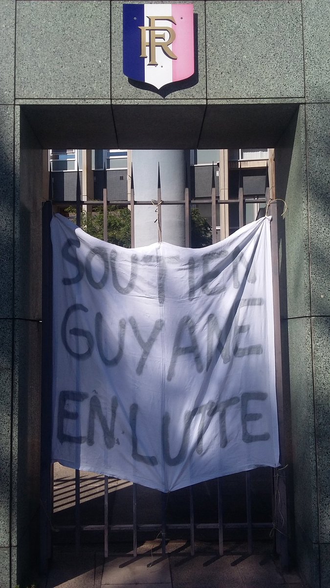 SectionROSA's tweet photo. Soutien à la #Guyane en lutte ! https://t.co/gl3sAnvBqO