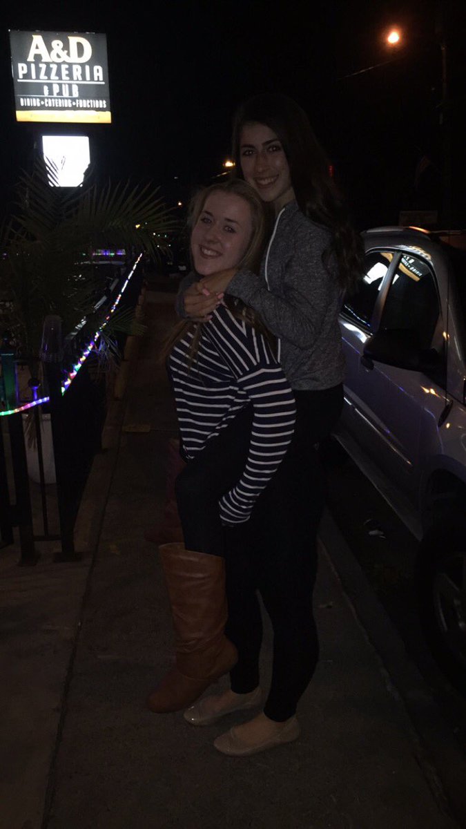 rylieee_xo's tweet photo. happy birthday julez love you with all my heart ❤❤❤ @JuliaFortin https://t.co/lGvh9cAUzc