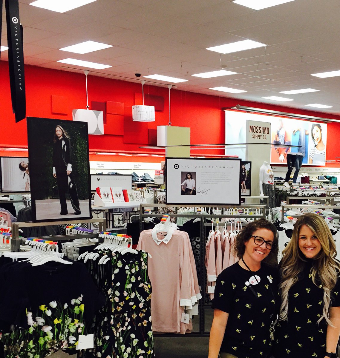 VBfor Target is here! So proud #bestteam #T2730 #VBxTarget @KarenT2730 @dakota_vmtl <a href="/vanessa_vunit/">im the venus</a> <a href="/Kendratelford/">Kendra</a>
