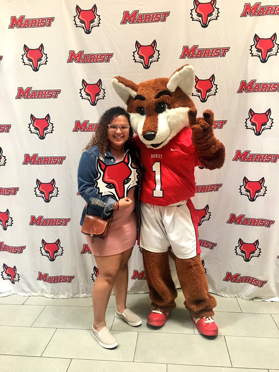 An awesome start to Day 2 of #MaristOpenHouse with future red foxes‼️