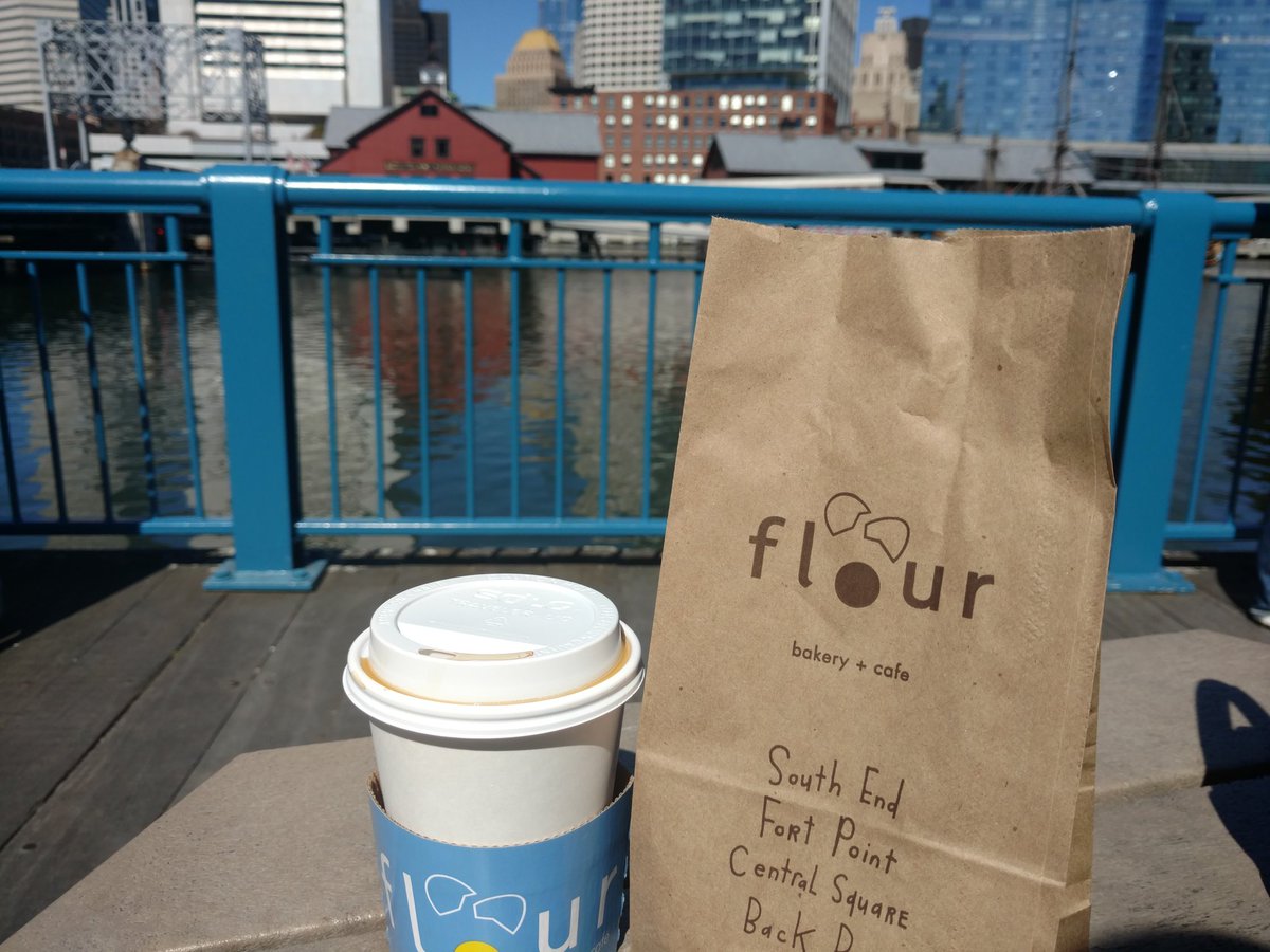 cmleider's tweet photo. The ๐ is out! Came downtown to enjoy some coffee & a scone from @flourbakerycafe in the seaport. #boston #citylife #adventureprofessor https://t.co/cmLyTRFfGw