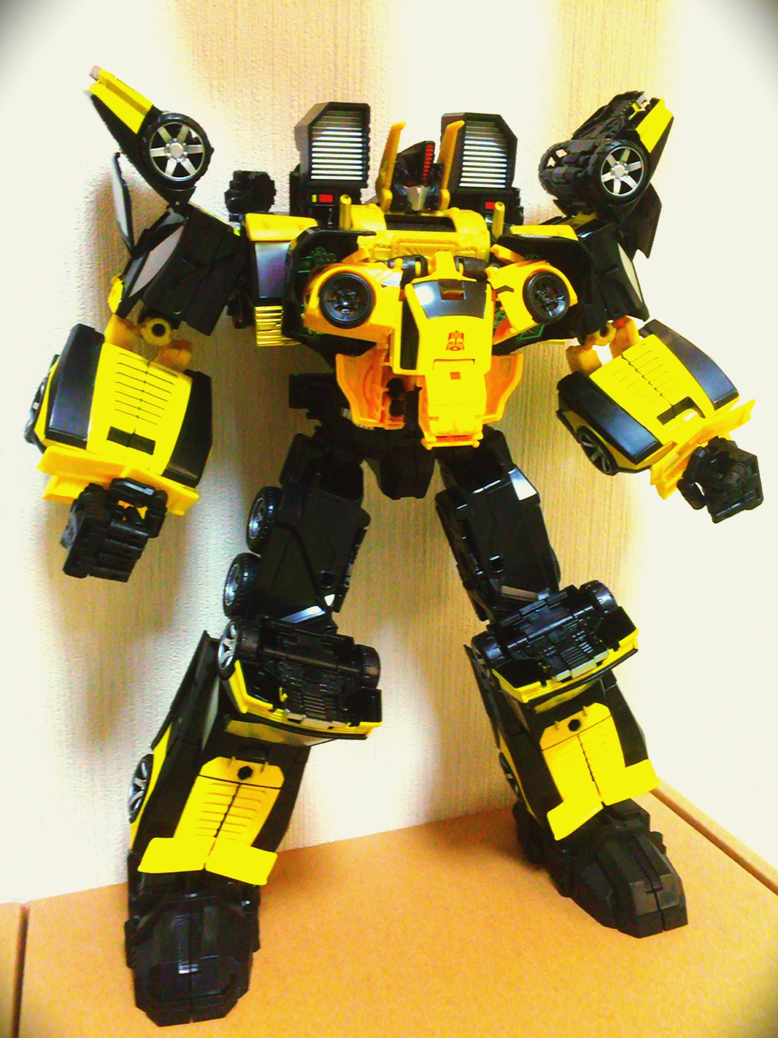 Some new TRANSFORMERS custom toys goodness - Page 288