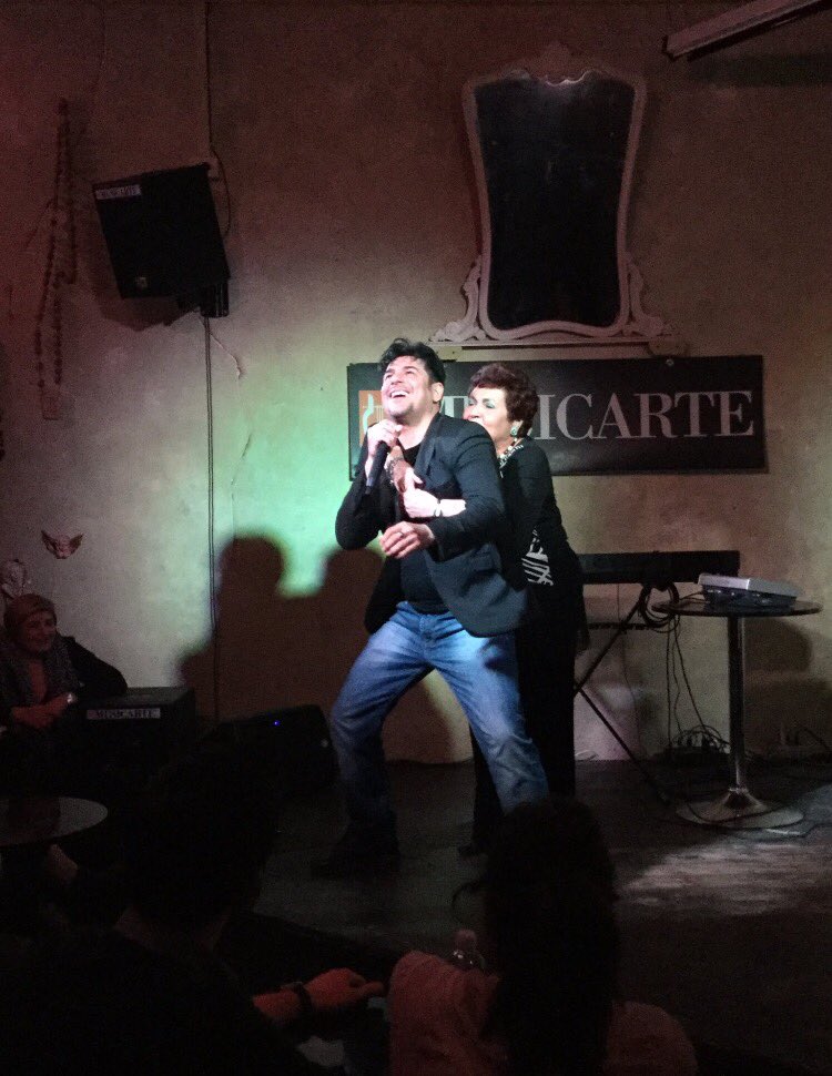 Teatro_Douze's tweet photo. Una splendida serata,un #sabatosera unico! Grazie a @DarioBandiera #Addivertiamoci #NinoTaranto #DavideLaRosa #RobertoAndreucci https://t.co/cs0haqiXEf