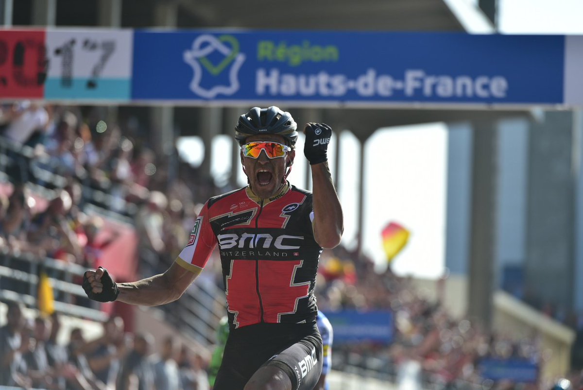 kimcando's tweet photo. #BMCOZSUPFB!!! MT: Paris_Roubaix: Average speed : 45.204 km/h. This was the fastest #ParisRoubaix 💨 💨 💨 https://t.co/kWCUPX5uKQ