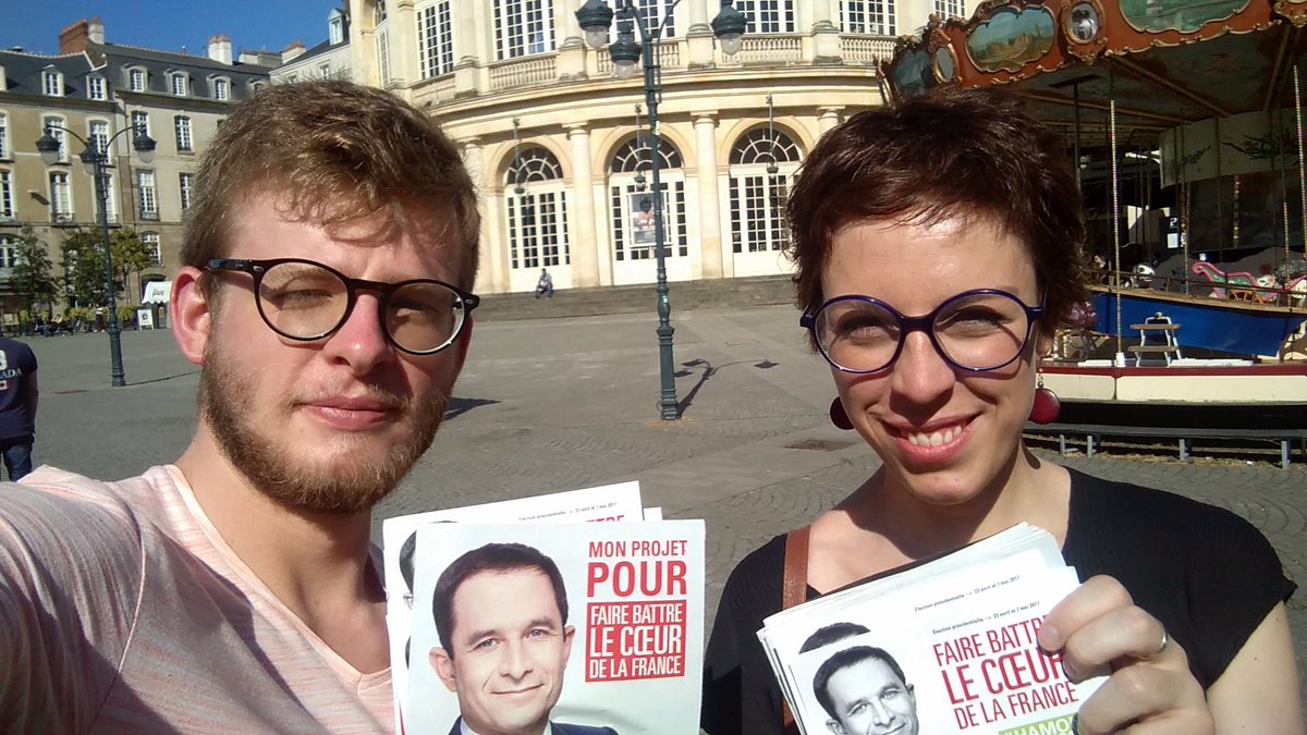 Dimanche ensoleillé, journée pour militer ! #Hamon2017 #FuturDesirable #JeVotePour #Rennes .@Jeunes_Hamon_35 .@JSocialistes35 .@35avecHamon