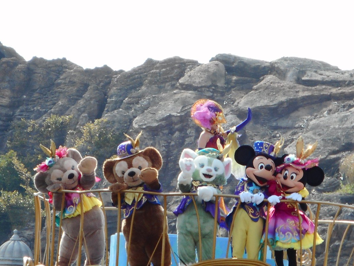 jcfl_disney's tweet photo. @m_loval2_16s そーなのかぁ😣 デジカメだけど、1人の時はがっつり撮ってるよ！ こんな感じ↓✨ https://t.co/x66O04lJet