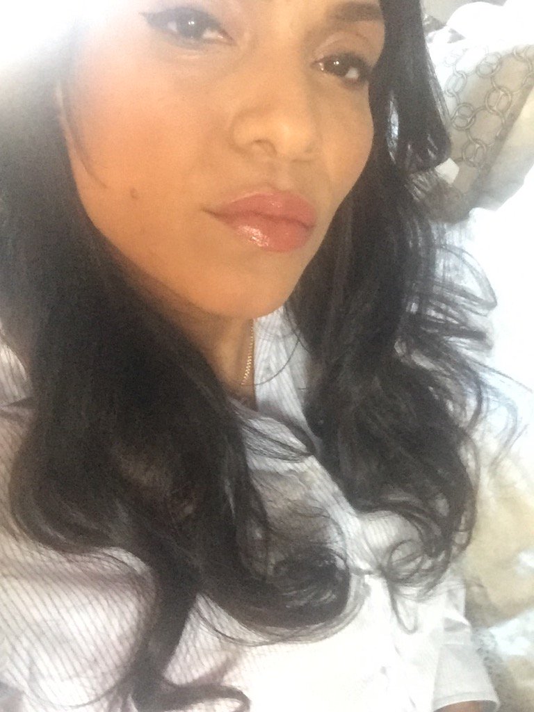 magaligorre's tweet photo. KISS with my real lips #nofillers #real #justm💋 on my way soon ... https://t.co/atVuGzglAn