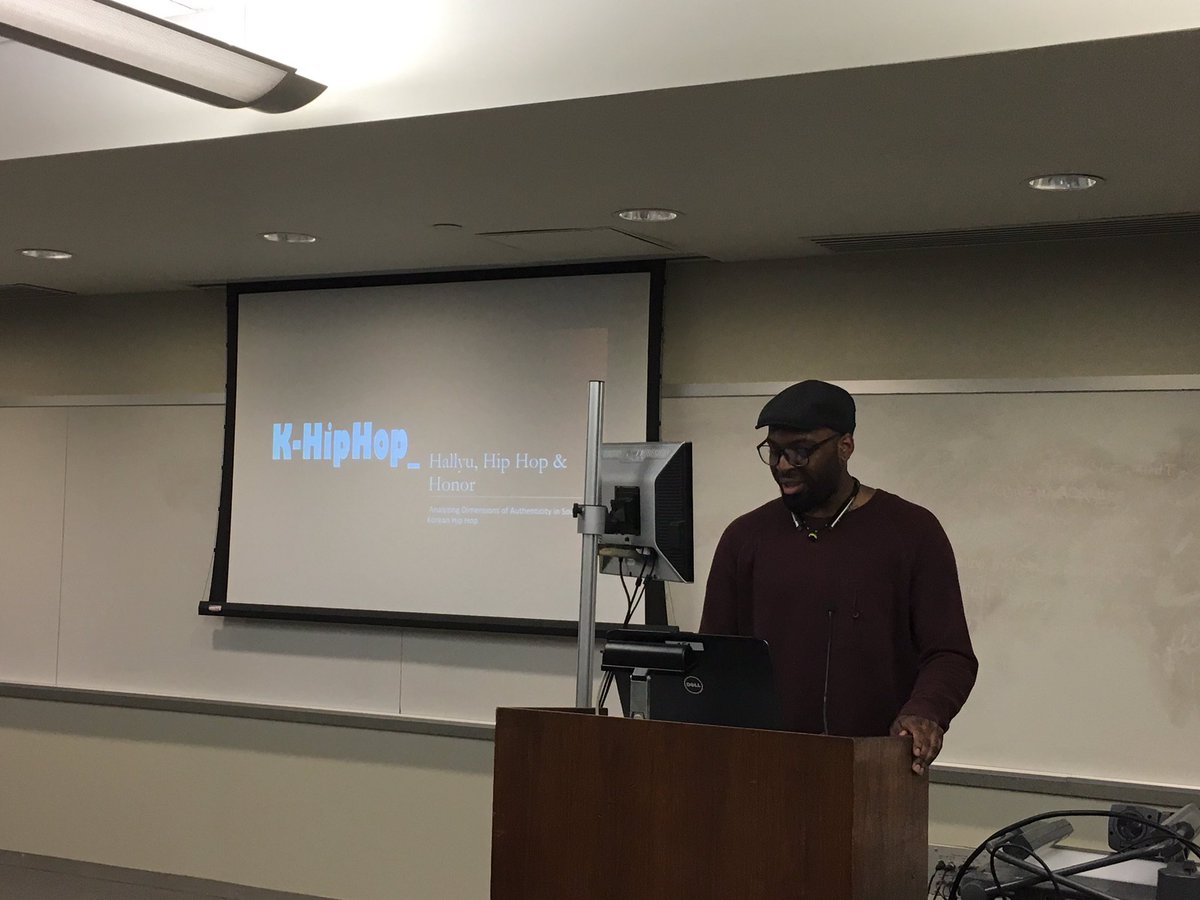 diversiphd's tweet photo. Great prez by an amazing Pipeliner and @BklynCollege411 student Clinton at this months colloquium.  #diversiphd https://t.co/vo1aggz3qM
