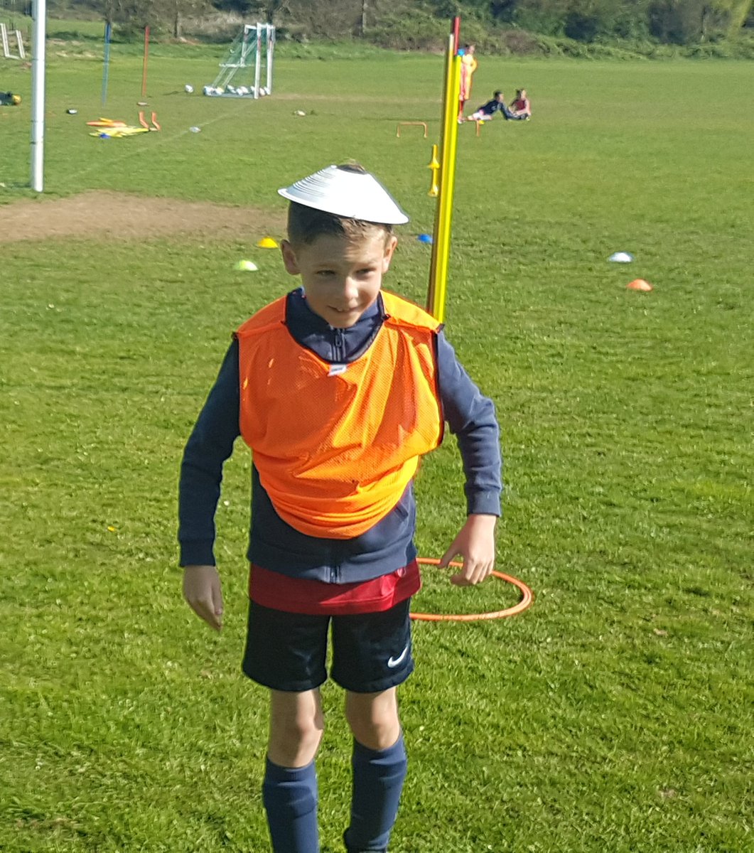 baldonsportsfc's tweet photo. @baldonsportsfc @Rb_footballA @mdfoundation2 @jmalcher88 #halftermfun #fundrills https://t.co/b7HhLZm5Al
