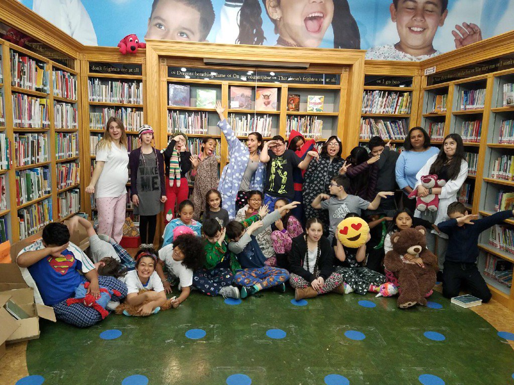 PS10Library's tweet photo. Pajama Day with Class 5-406! @PS10Brooklyn https://t.co/W0jBKhtZJb
