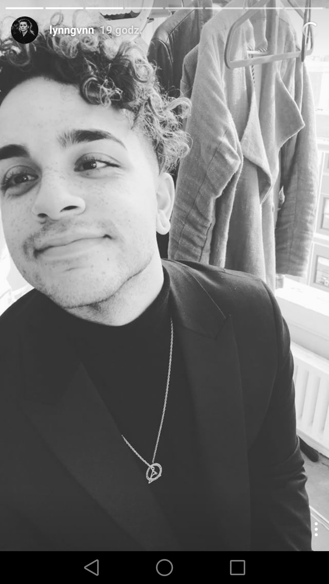 [Obrazek: C805HF7XoAA_5zi.jpg:large]