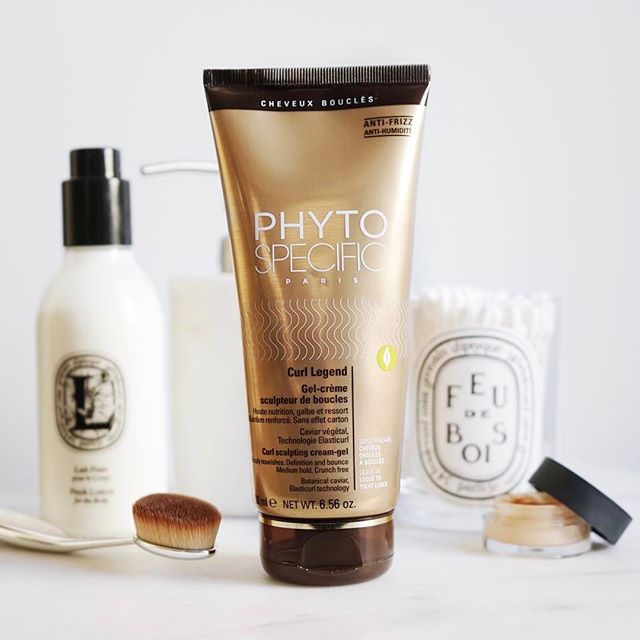 PhytoSpecificUS's tweet photo. Define curls with Curl Legend Gel Cream. It's formulated with Botanical Caviar to fortify the hair fiber, nourish and strengthen your curls. https://t.co/KMDIXlg0Xi