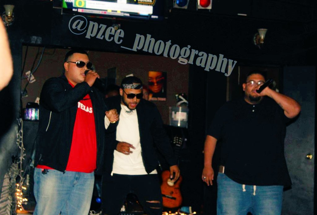mando_the_rumor's tweet photo. March 25, 2017 was lit as fuck with my boys, yall stay grinding dont fall now especially since we hungry af! #sumamob @4teeninches @Daa_FuQ https://t.co/SCZ4t5ZUju