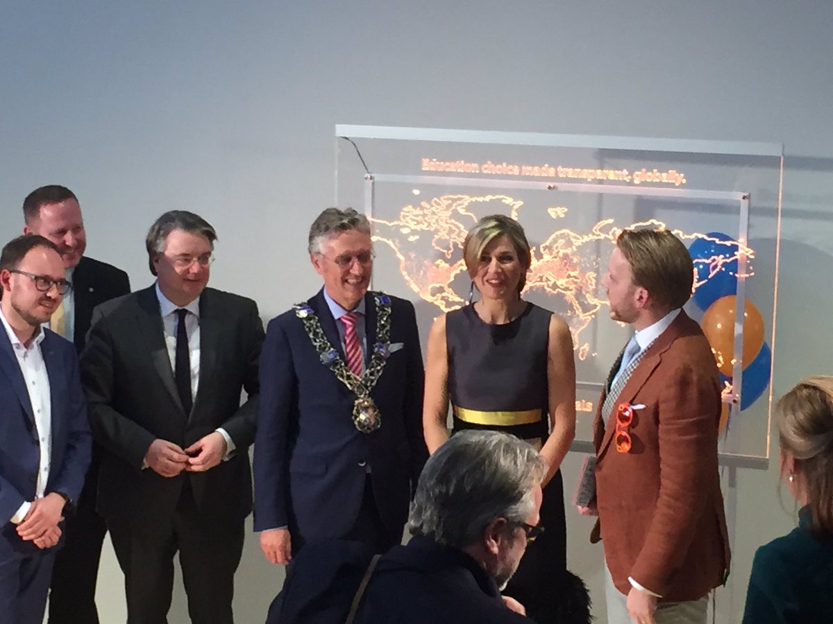 Мероприятие королевы Максимы : ru_royalty — LiveJournal