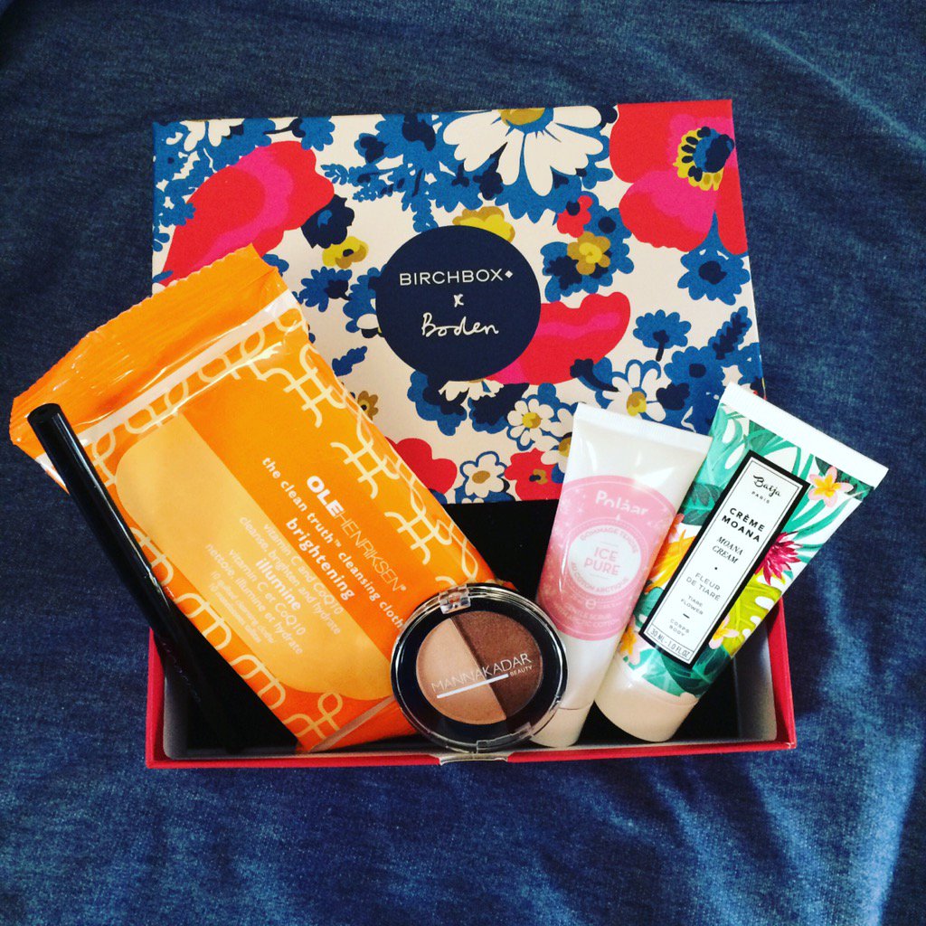 Amy Oliver tweet media