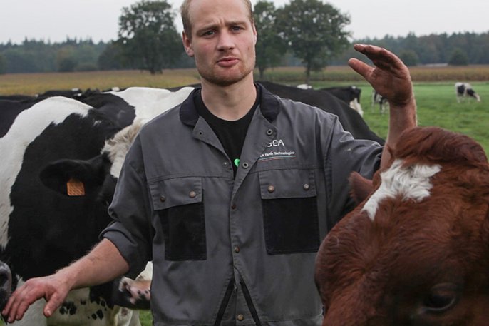 Debic quality starts with cows that aren’t just numbers. Meet dairy farmer Ben, a #FrieslandCampina shareholder > bit.ly/2nlhKKA