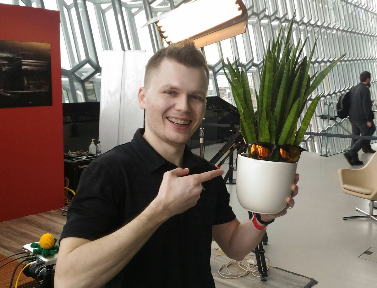 <a href="/CCP_Plant_/">CCP Plant</a> jr is wearing Reload shades! #evefanfest #tweetfleet
