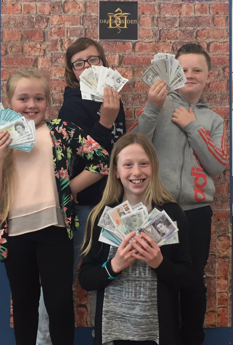 ysgolyddraig's tweet photo. #selfeval17 Our Dragons making investments in the priorities that they think should be in our next School Improvement Plan #pupilvoice https://t.co/QgElm1Rlz6